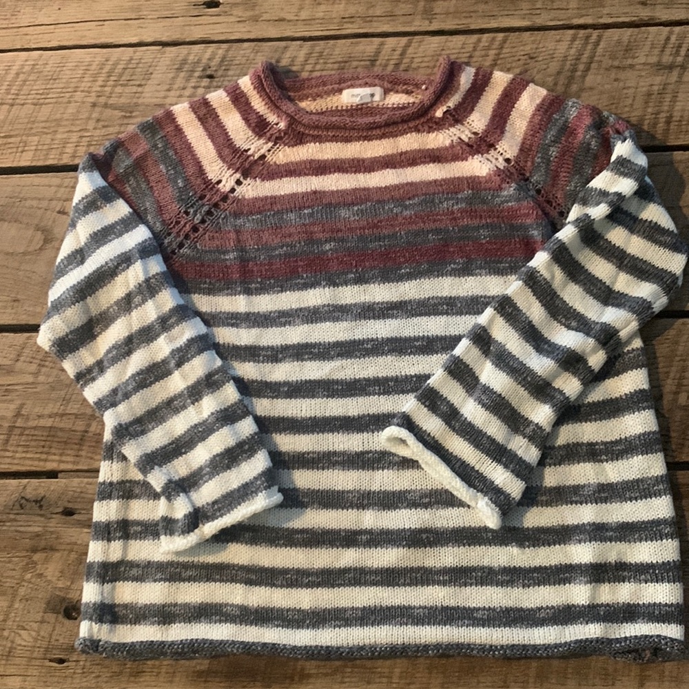 Women striped crew neck sweater